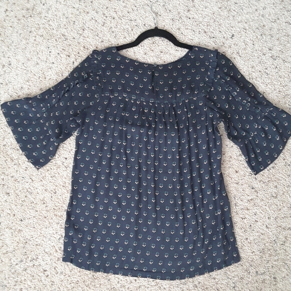 Ann Taylor LOFT Budding Ruffle Trim Navy Top - Picture 5 of 6